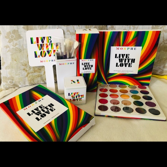 Morphe Live with Love set limited edition